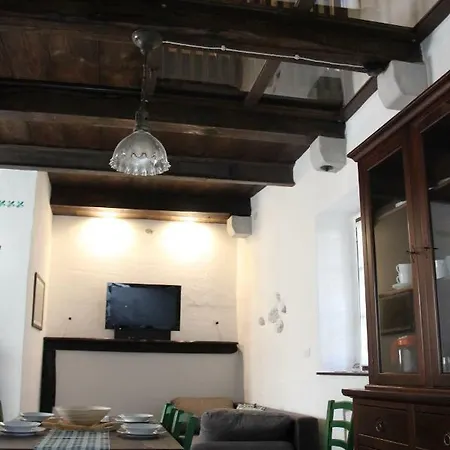 Apartma Skednj דירה *